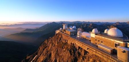 PIC DU MIDI-Mention P.COMPERE lever soleil